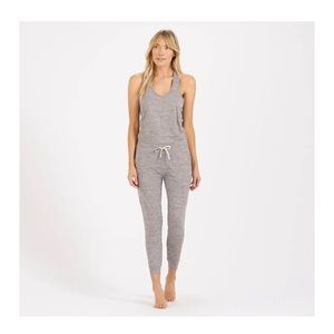 Vuori Lux Romper. *NEW WITH TAGS* Sz SM. Clay Heather